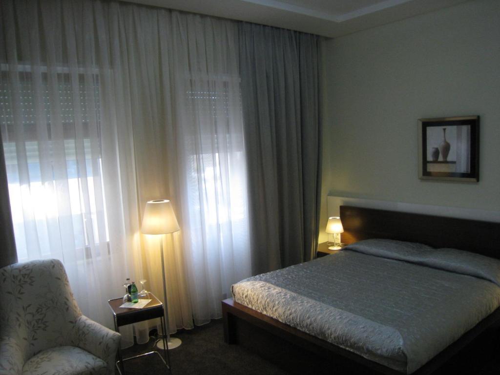 Boutique Hotel Kotoni Tirana Room photo